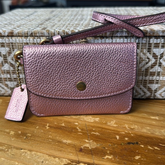 Coach Metallic Pink Card Holder Weistlet - Picture 1 of 5